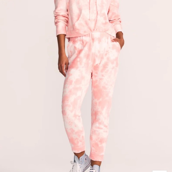 ✨LoveShackFancy Blex sweatpants - Picture 1 of 10